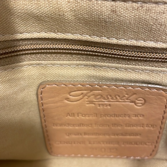 Fossil brown leather handbag basket weave design used condition, big - Picture 7 of 11